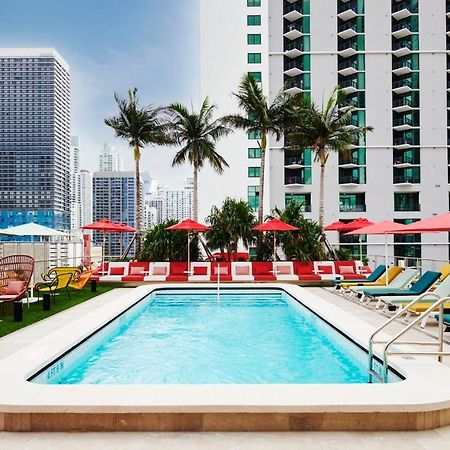 Отель Citizenm Miami Worldcenter Экстерьер фото