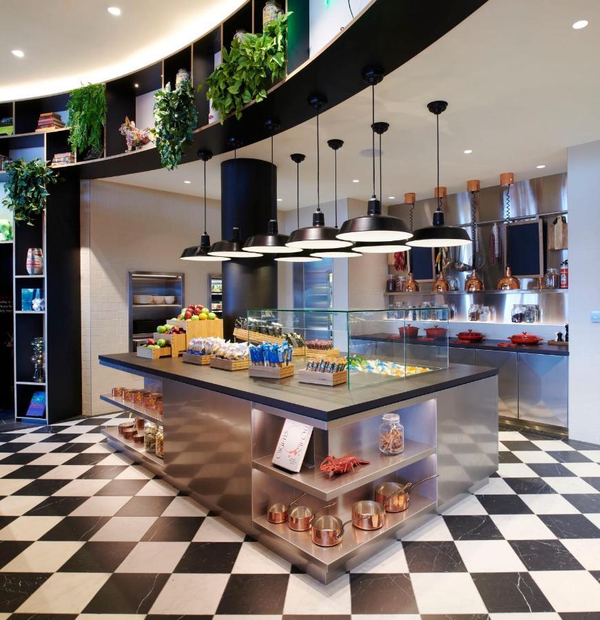 Отель Citizenm Miami Worldcenter Экстерьер фото